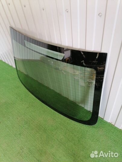 Стекло заднее Genesis G80 DH G4KL 2017