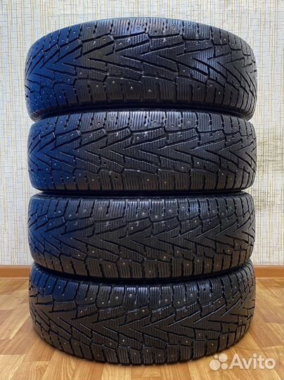 Roadstone Winguard WinSpike SUV 225/65 R17