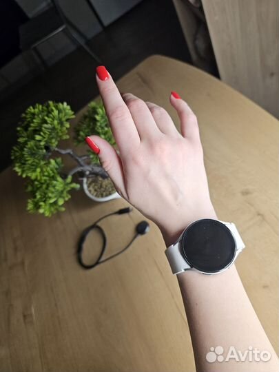 Samsung watch часы