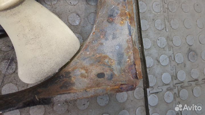 Вентилятор радиатора Toyota Avensis 1, 2001