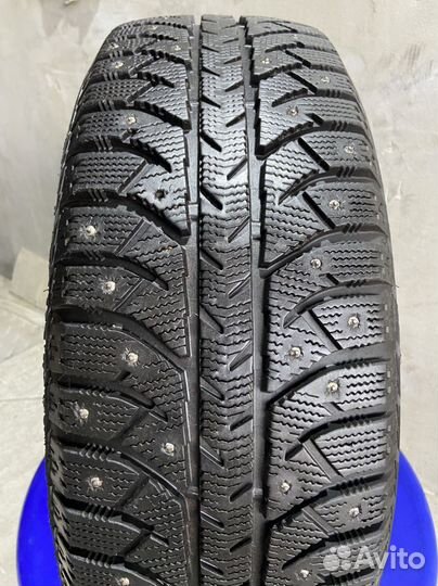 Bridgestone Ice Cruiser 7000 235/65 R17 108T