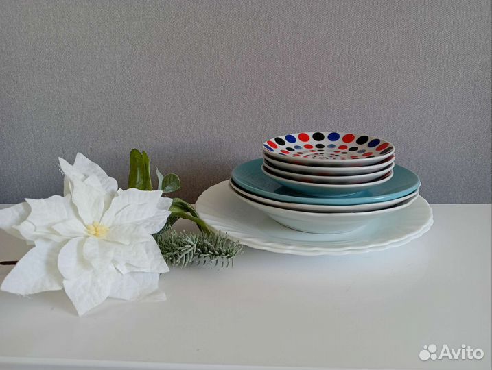 Посуда пакетом тарелки