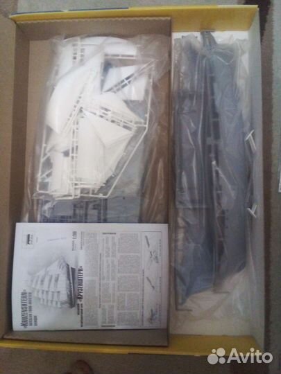 Сборная модель корабля