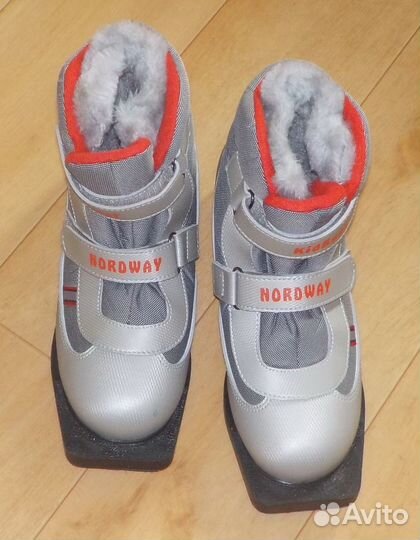 Лыжные ботинки размер 37