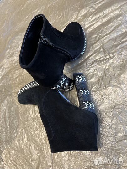 Ботильоны замшевые Lerre