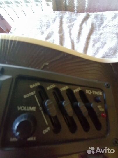 Электроакустическая гитара