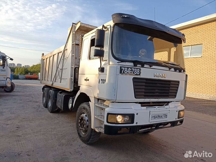 Shacman (Shaanxi) F2000, 2012