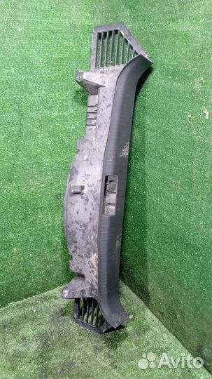 Кожух замка багажника Opel Astra