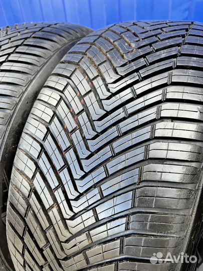 Continental AllSeasonContact 245/45 R19