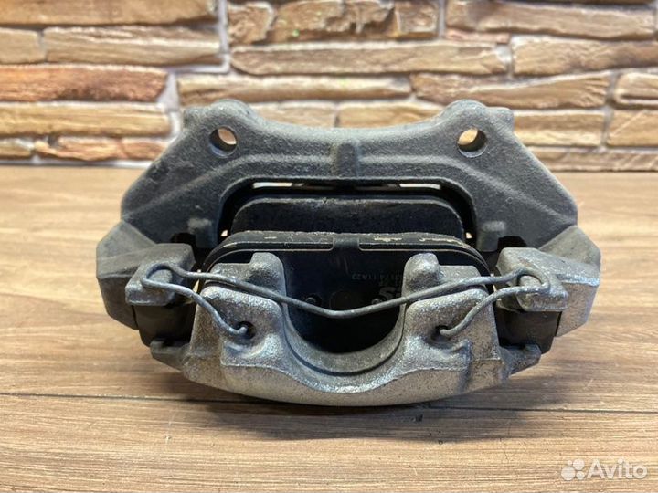 Суппорт тормозной передний правый Лада X-Ray