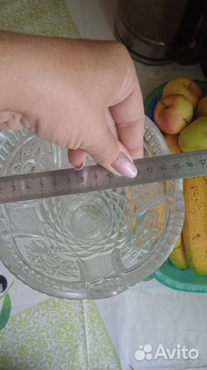 Большая хрустальная ваза для цветов