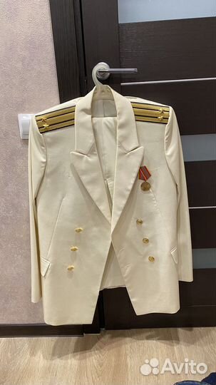 Продам костюм