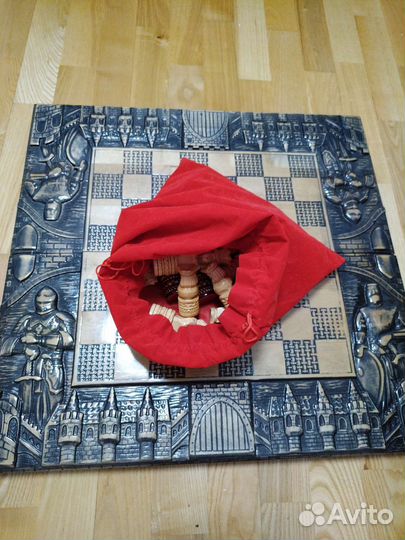 Продаются подарочные шахматы