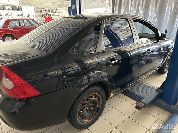 В разборе Форд Фокус 2 Ford Focus 2 2009