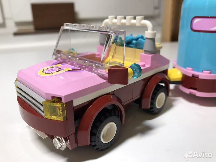 Lego friends 3186 Эмма и трейлер для лошадей