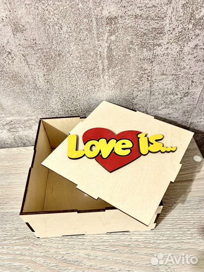 Коробка подарочная деревянная