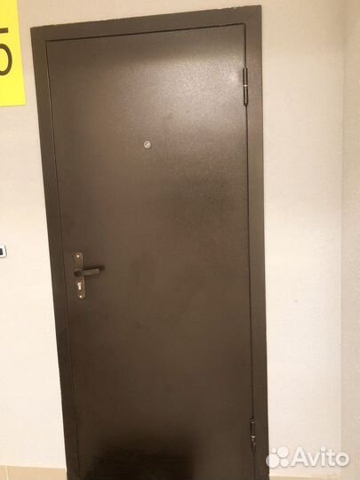 Дверь входная бу 220/82