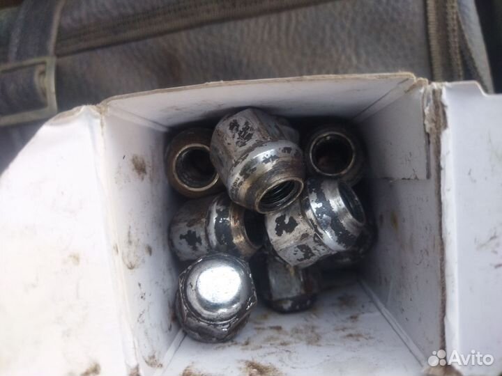 Гайка колеса Лачетти