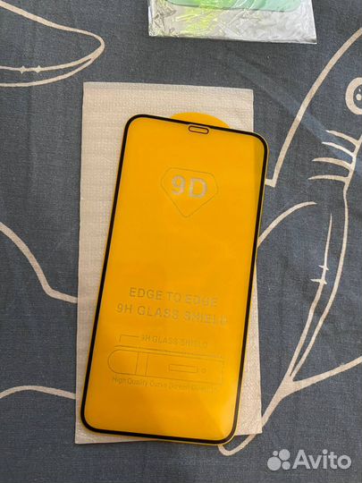 Защитные стекла iPhone 11