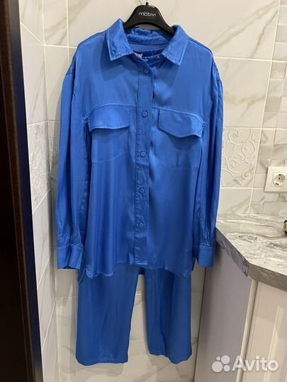 Костюм, рубашка и брюки женские Bershka