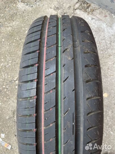 Viatti Strada Asimmetrico V-130 185/60 R15 84H