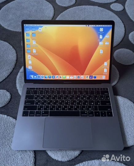 Apple macbook pro 13 2017 8/256gb