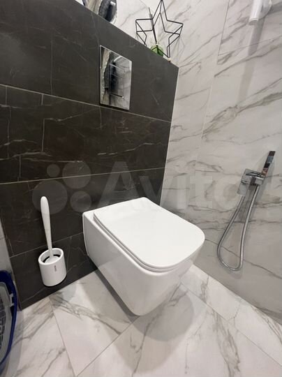 2-к. квартира, 62 м², 8/10 эт.