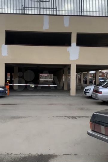 Машиноместо, 14 м²