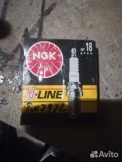 Свечи зажигания NGK v-line 18