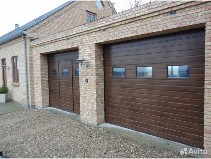 Секционные ворота