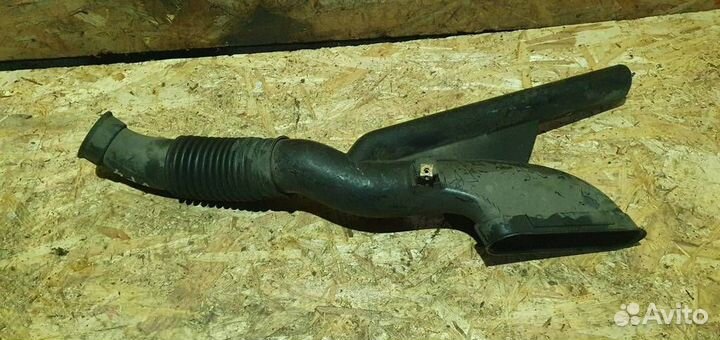 Воздухозаборник (наружный) Opel Corsa D 2006-2015