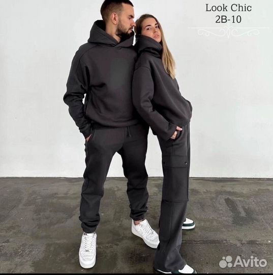 Парные спортивные костюмы