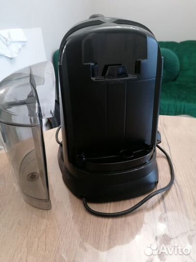 DeLonghi рожковая кофеварка EC201CD.B