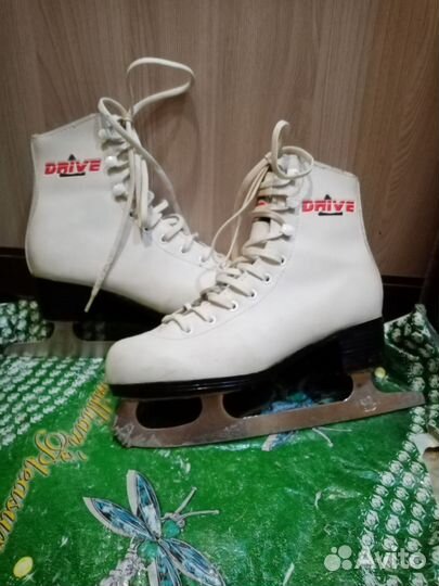 Коньки фигурные