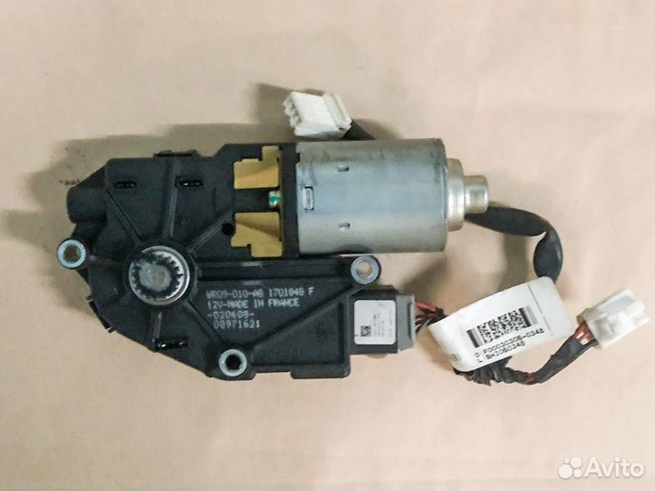 Мотор привода люка крыши для Kia Soul 2009—2014