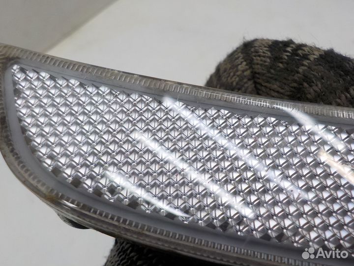 Светоотражатель передний правый Kia Soul 2019