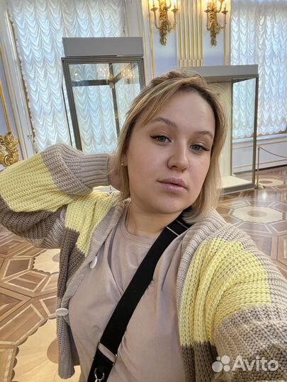 Оператор контактного центра