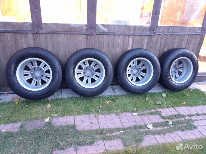 Диски оригинал(+шины) Toyota Land Cruiser 200 R17