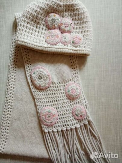 Комплект подростковый: шапочка и шарф, немного б/у