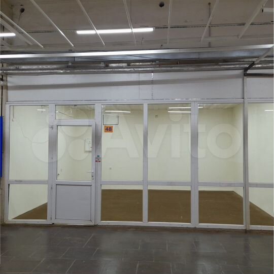 Торговая площадь, 28.4 м², Кировоградская, 33