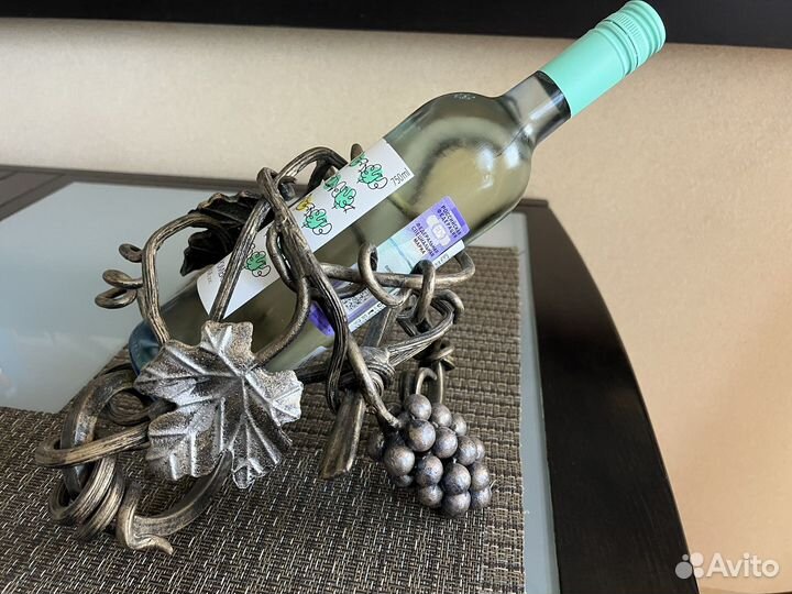 Бутылочница кованая