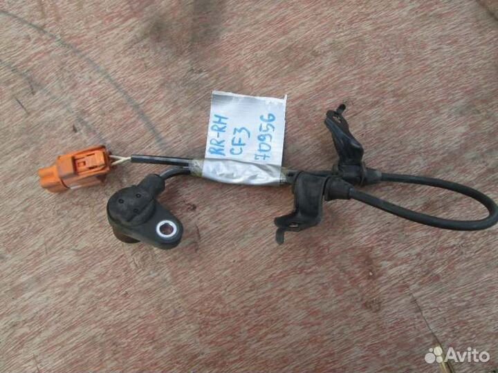 Датчик abs задний правый Honda Torneo CF3 F18B