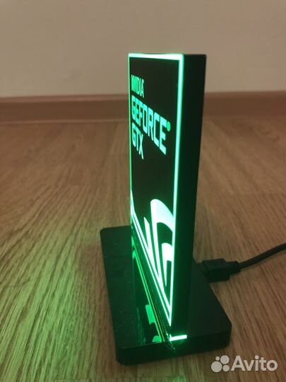 GeForce GTX с подсветкой