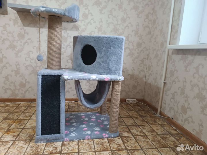 Домик для кошки с когтеточкой,новый