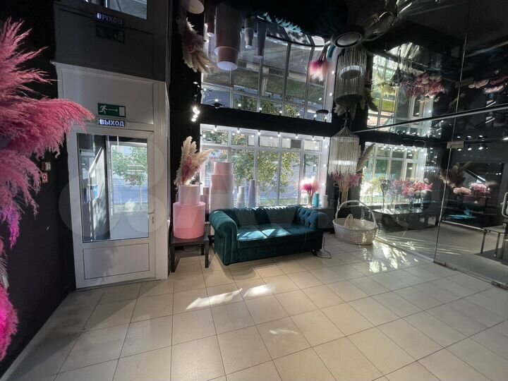 Продам, Помещение, есть арендатор, 65 м²