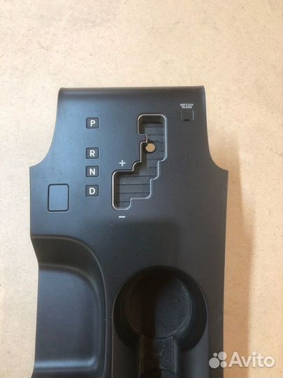 Накладка селектора АКПП Ix35 2.0