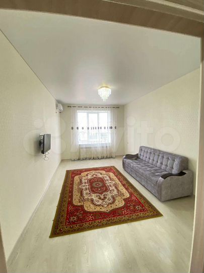2-к. квартира, 78 м², 9/10 эт.