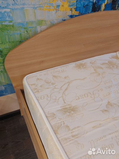 Кровать двухспальная 140 200