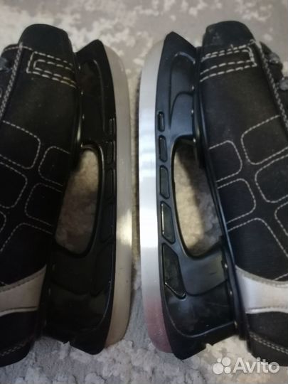 Коньки хоккейные