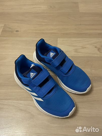 35,35.5 Новые кроссовки Adidas